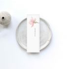 Rouwkaart Magnolia met een blanco ontwerp, geschikt voor persoonlijke boodschappen.  
